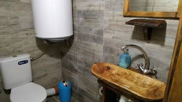 Фото номера Двухместный номер с 1 кроватью Гостевой дом The Old Nest г. Madzharovo 6