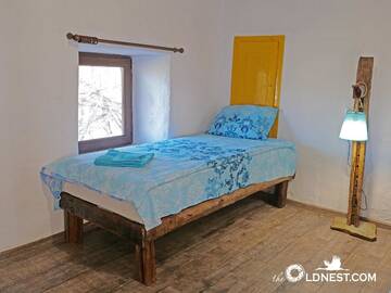 Фото номера Трехместный номер Гостевой дом The Old Nest г. Madzharovo 6