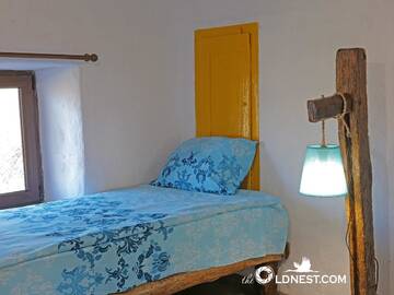 Фото номера Трехместный номер Гостевой дом The Old Nest г. Madzharovo 4